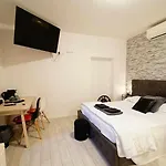 L'angolo Di Laura Borgo Roma - Kalima 3 Guest house 3*