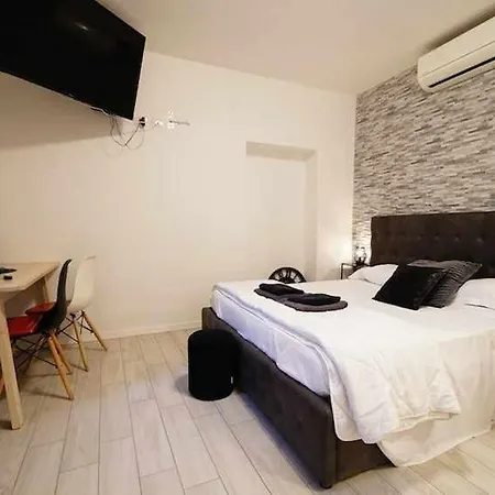 Gasthof Langolo Di Laura Borgo Roma Destiny 3 *